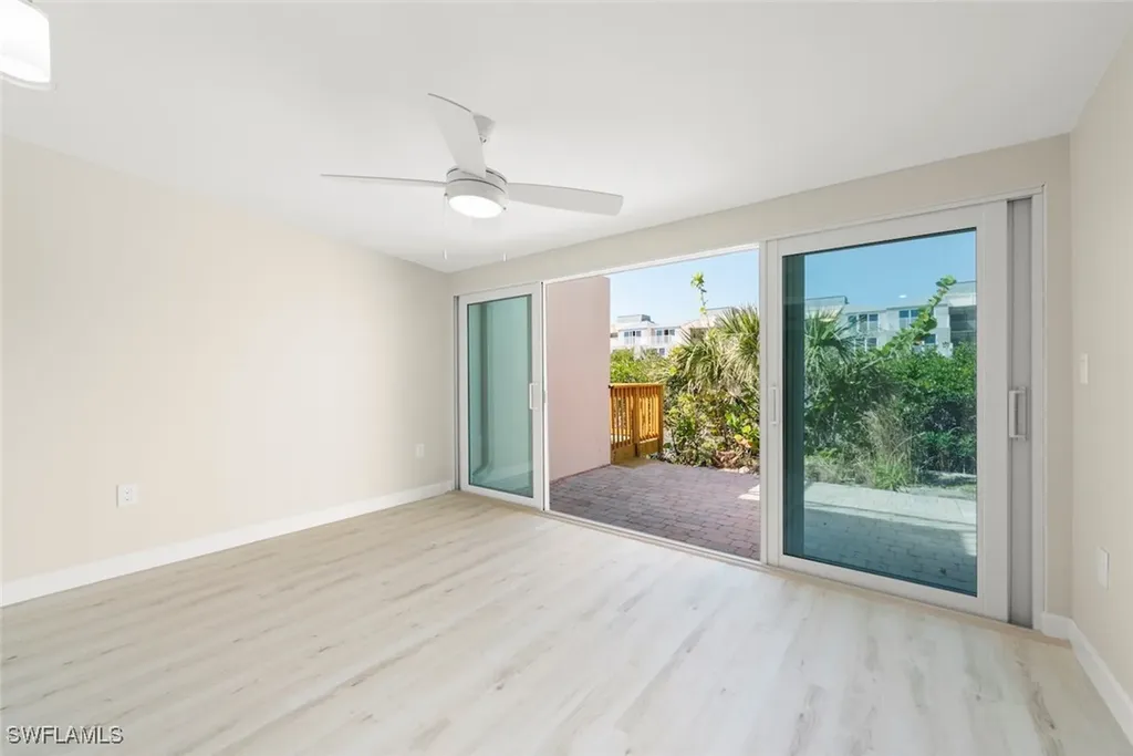 200 Periwinkle Way Sanibel FL 33957