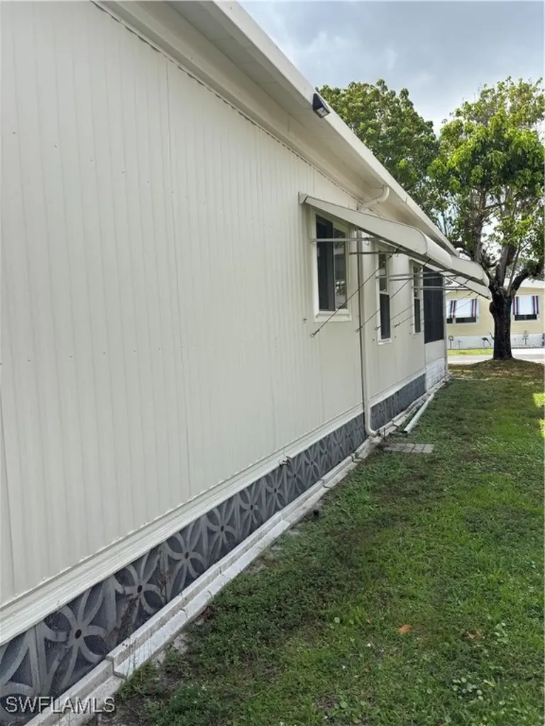 207 Harvest Lane North Fort Myers FL 33917