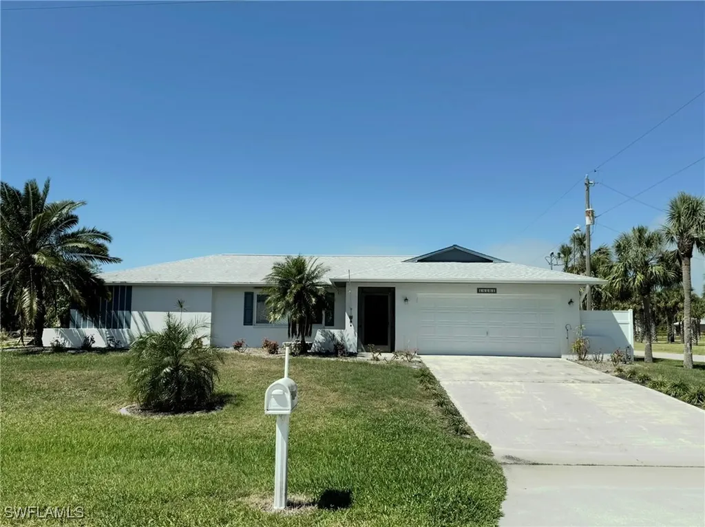 18161 Interlochen Lane Alva FL 33920