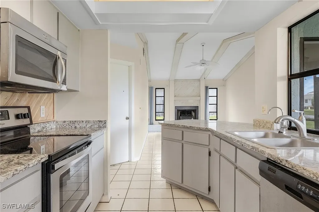 2130 Waylife Court Alva FL 33920