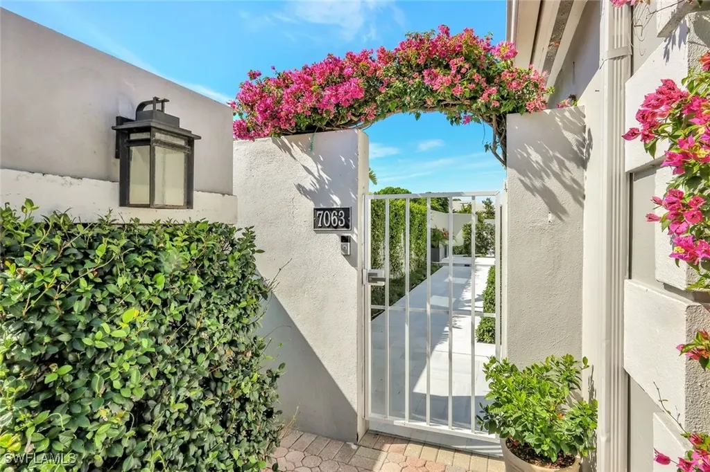 7063 Villa Lantana Way Naples FL 34108