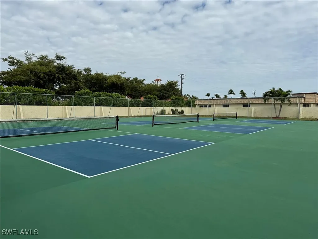 91 Pioneer Court Fort Myers FL 33919
