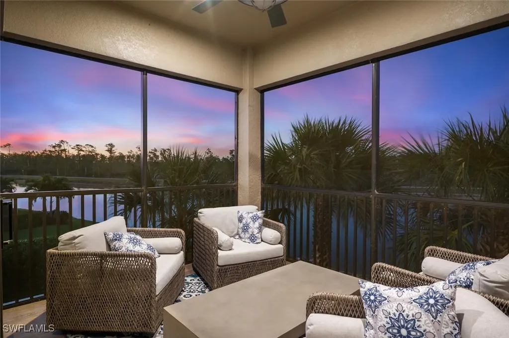 Naples FL, 9633 Montelanico Loop, Unit 201