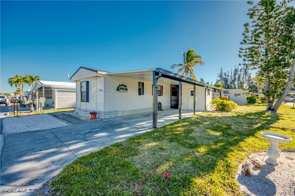 7126 Ladyfish Drive St. James City FL 33956