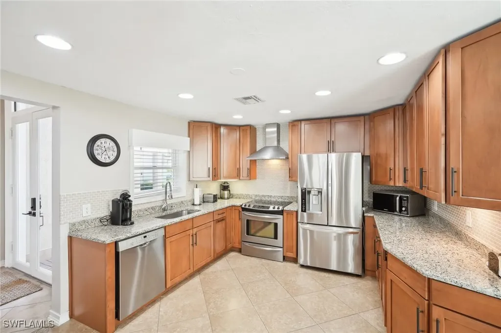 518 Cormorant Cove Naples FL 34113