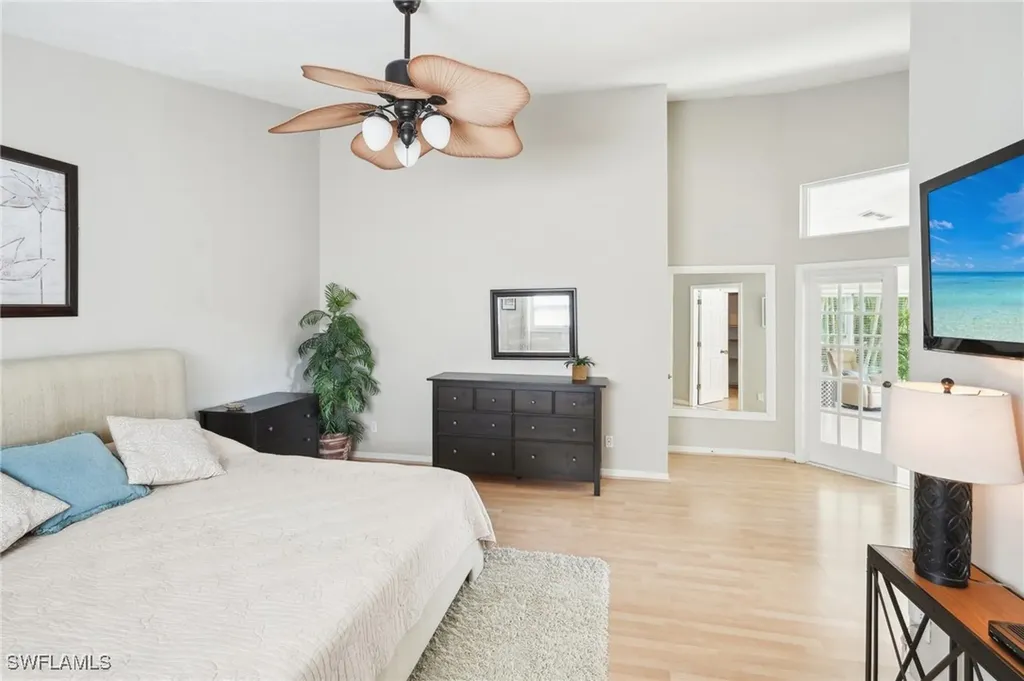518 Cormorant Cove Naples FL 34113