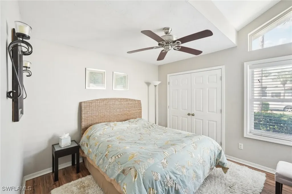 518 Cormorant Cove Naples FL 34113