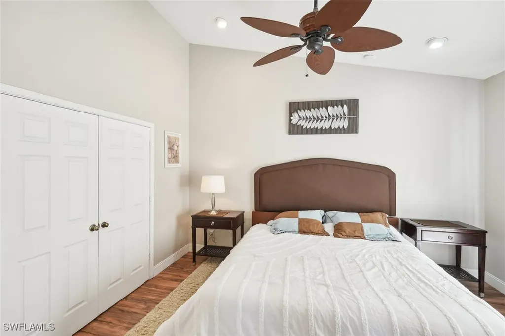 518 Cormorant Cove Naples FL 34113