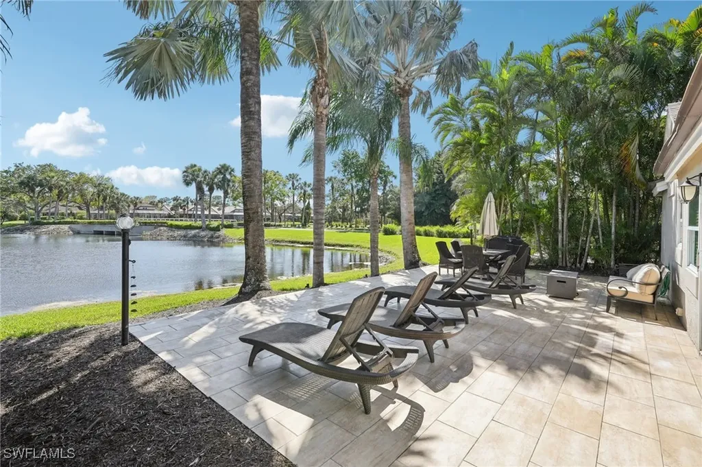 518 Cormorant Cove Naples FL 34113