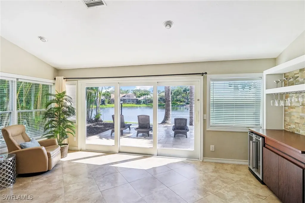 518 Cormorant Cove Naples FL 34113