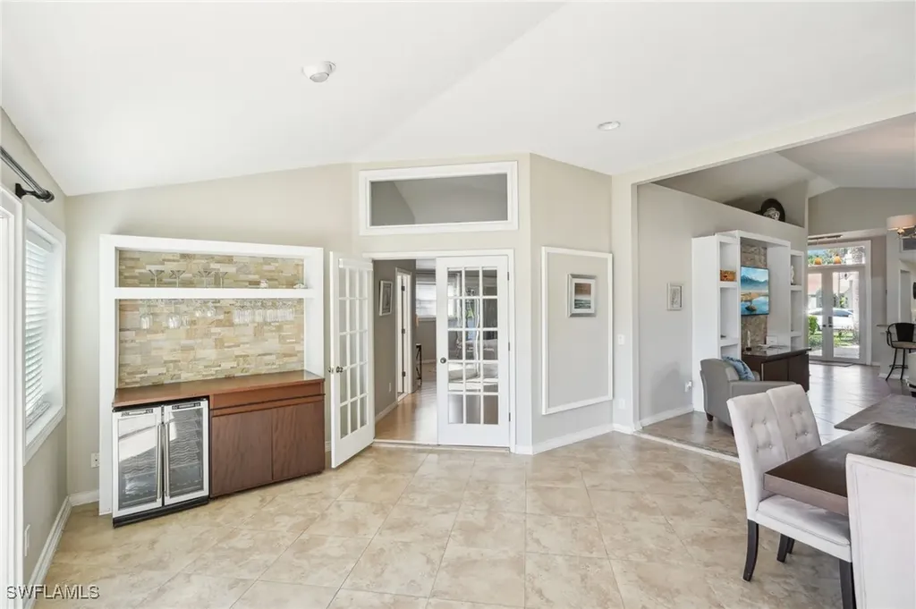 518 Cormorant Cove Naples FL 34113