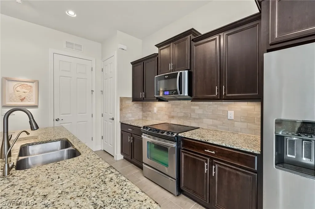 12432 Chrasfield Chase Fort Myers FL 33913