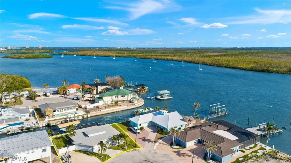 467 Madison Court Fort Myers Beach FL 33931