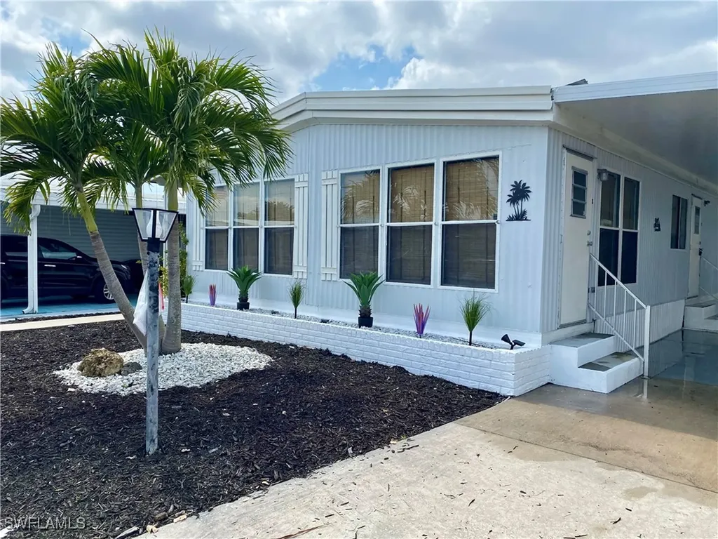 16027 Tangelo Way North Fort Myers FL 33903