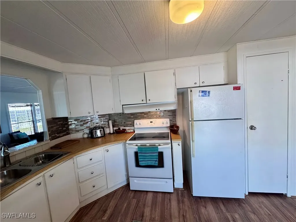 16027 Tangelo Way North Fort Myers FL 33903