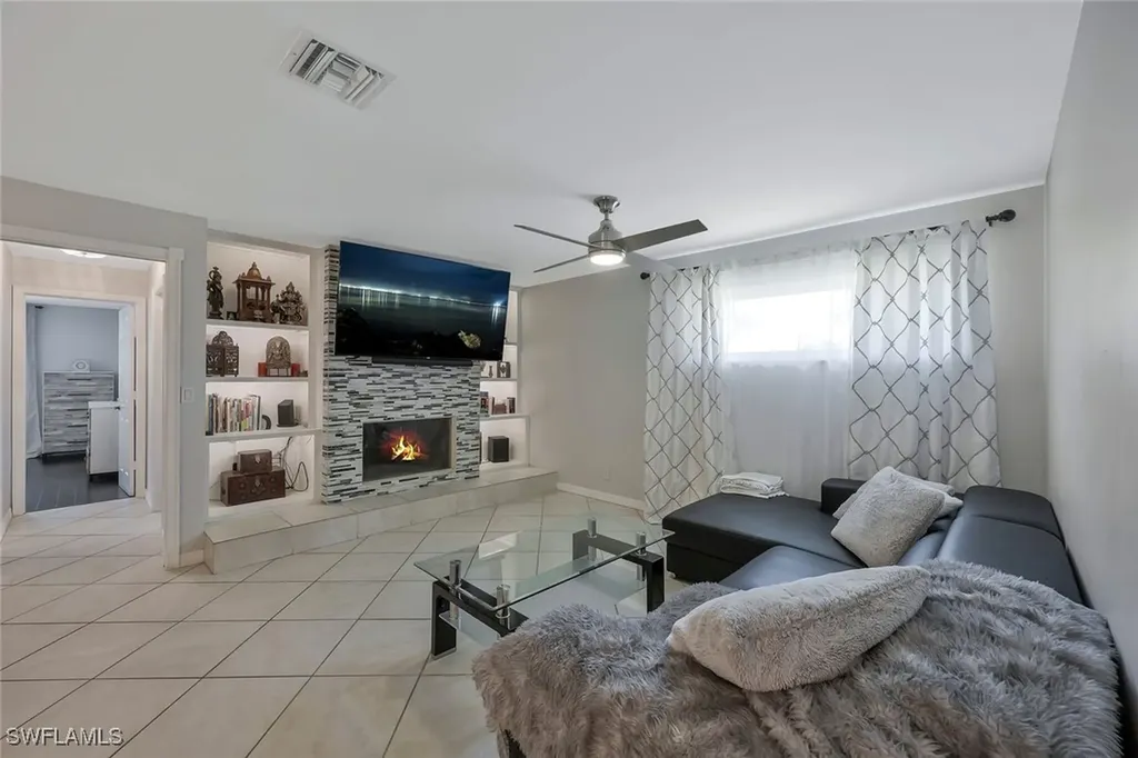 1930 Curling Avenue Naples FL 34109