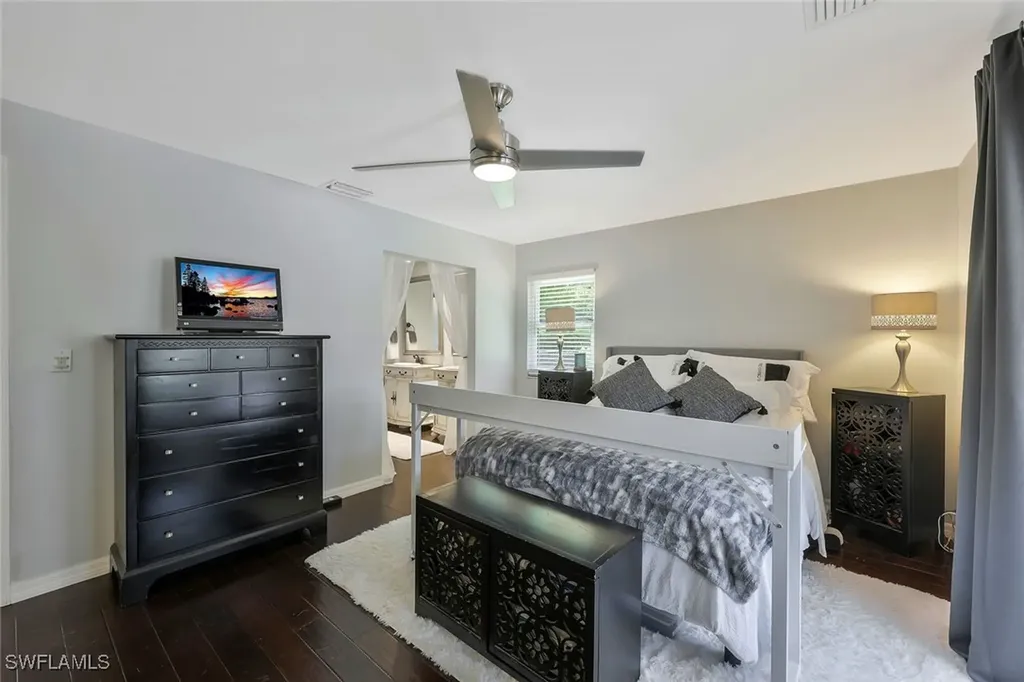 1930 Curling Avenue Naples FL 34109