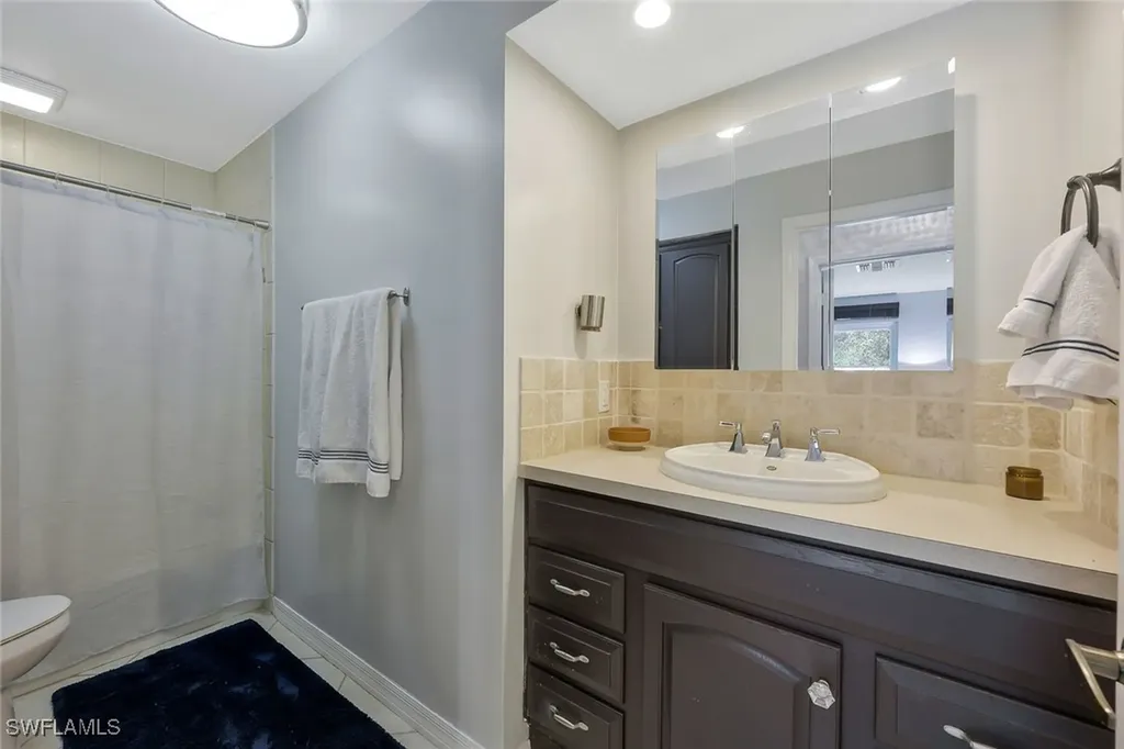 1930 Curling Avenue Naples FL 34109