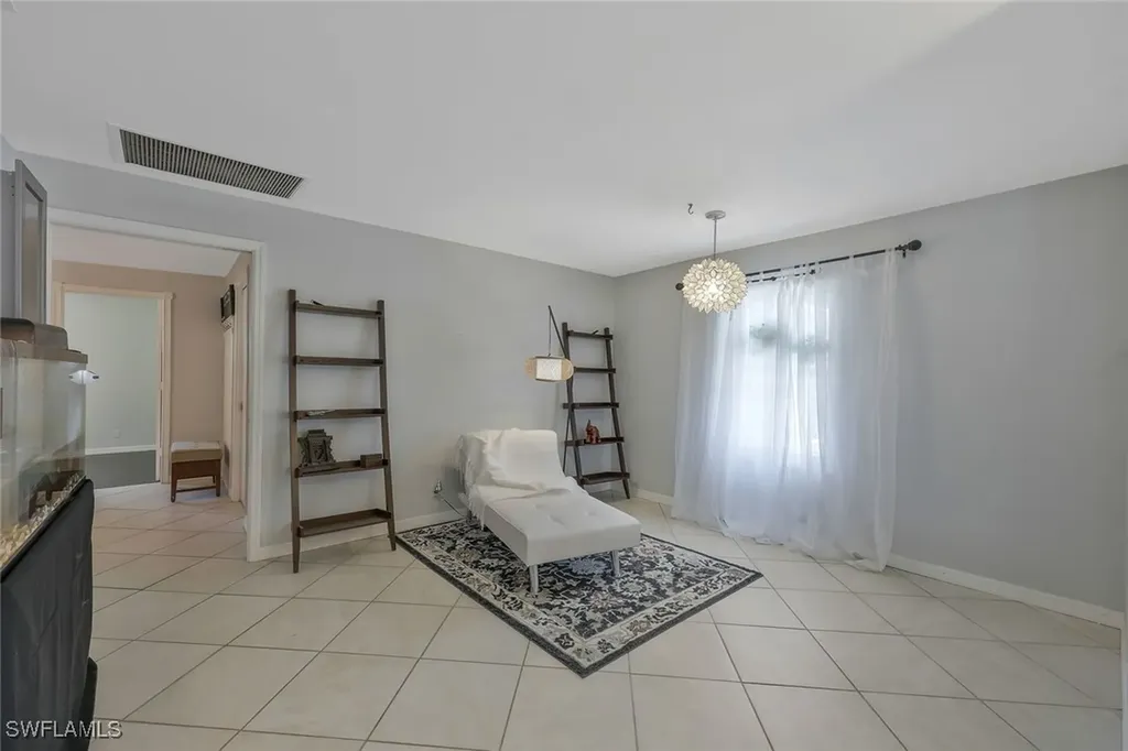 1930 Curling Avenue Naples FL 34109