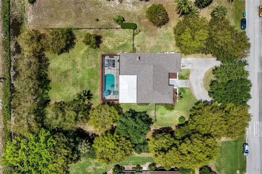 1930 Curling Avenue Naples FL 34109