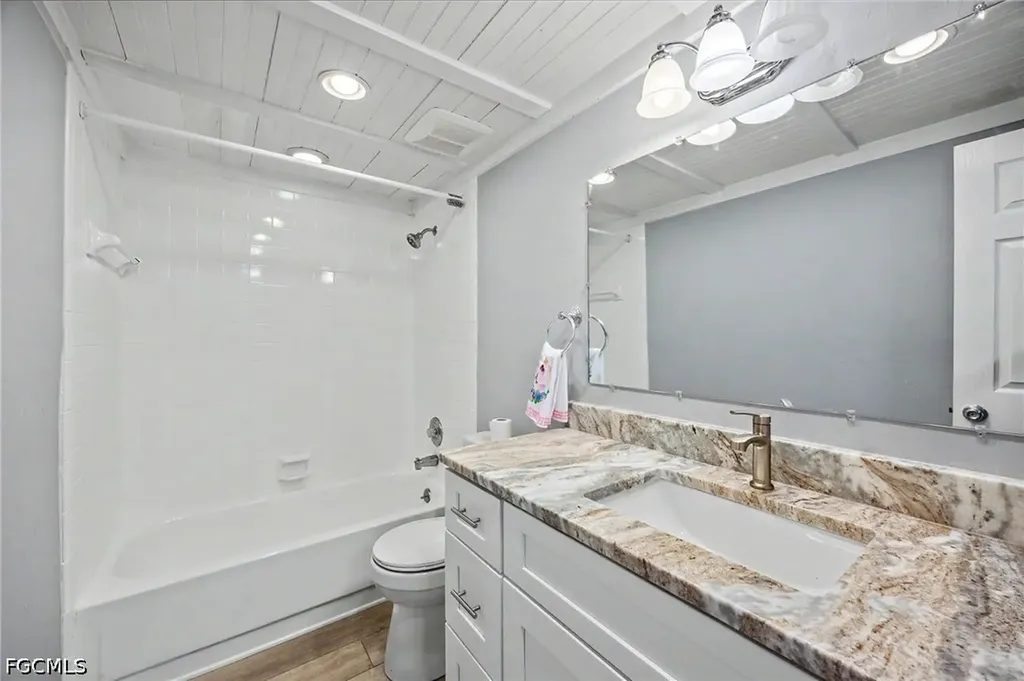 4012 SE 19th Avenue Cape Coral FL 33904