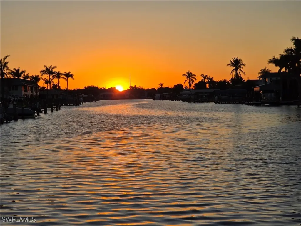 4012 SE 19th Avenue Cape Coral FL 33904