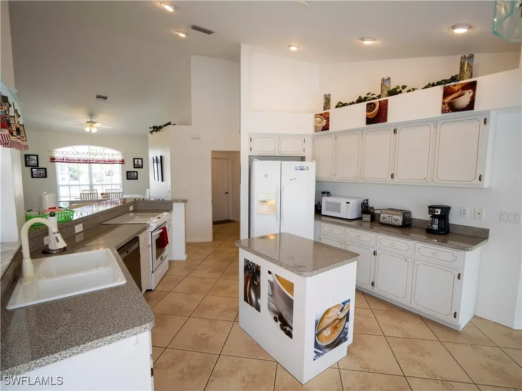 1822 SE 20th Street Cape Coral FL 33990