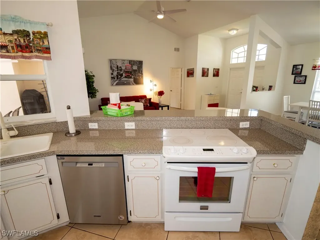 1822 SE 20th Street Cape Coral FL 33990