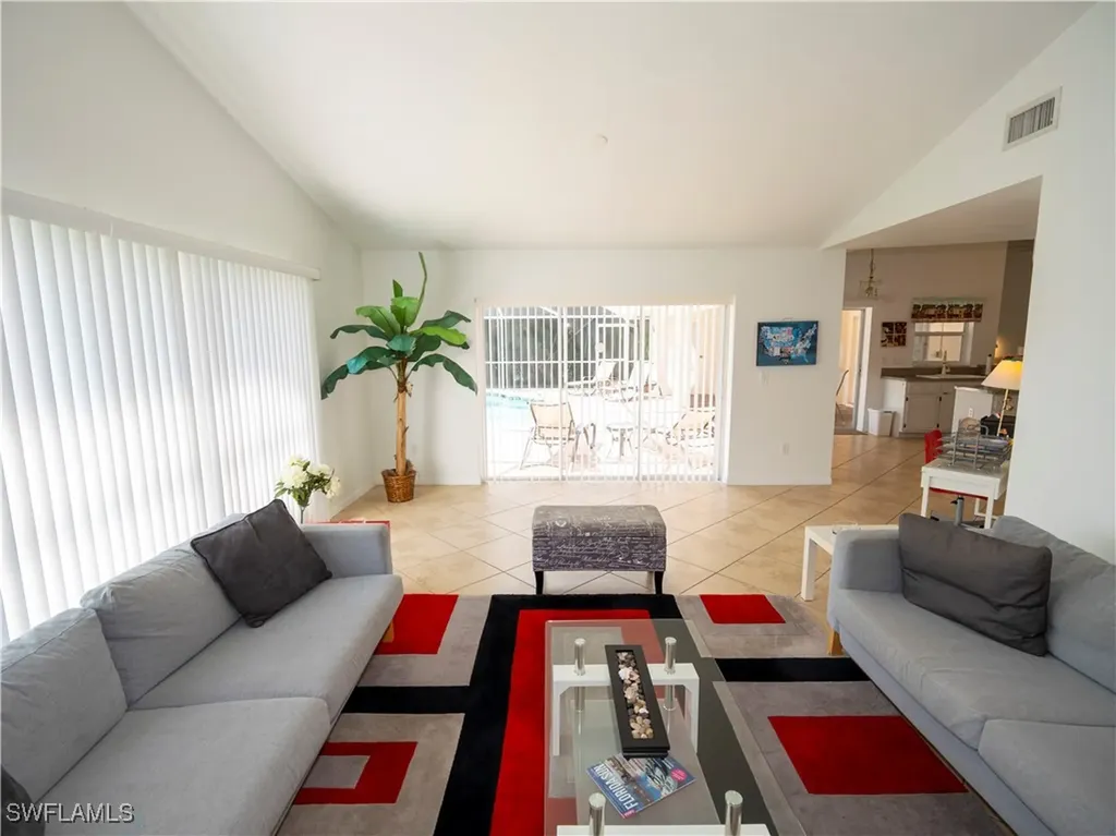 1822 SE 20th Street Cape Coral FL 33990