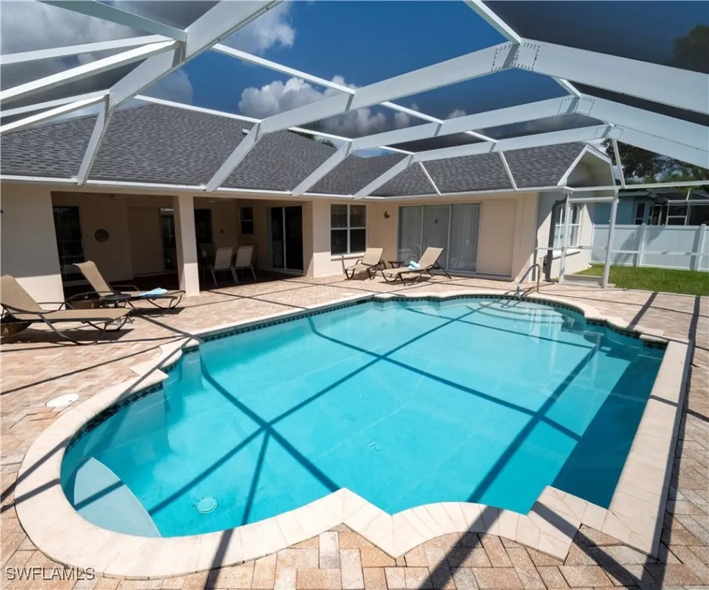 1822 SE 20th Street Cape Coral FL 33990