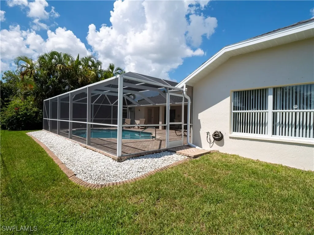 1822 SE 20th Street Cape Coral FL 33990