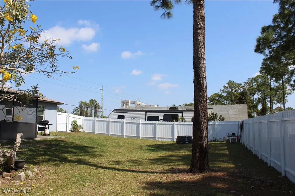 2609 Owen Avenue S Lehigh Acres FL 33973