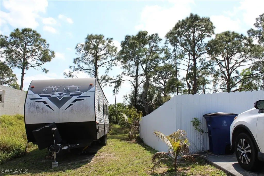 2609 Owen Avenue S Lehigh Acres FL 33973