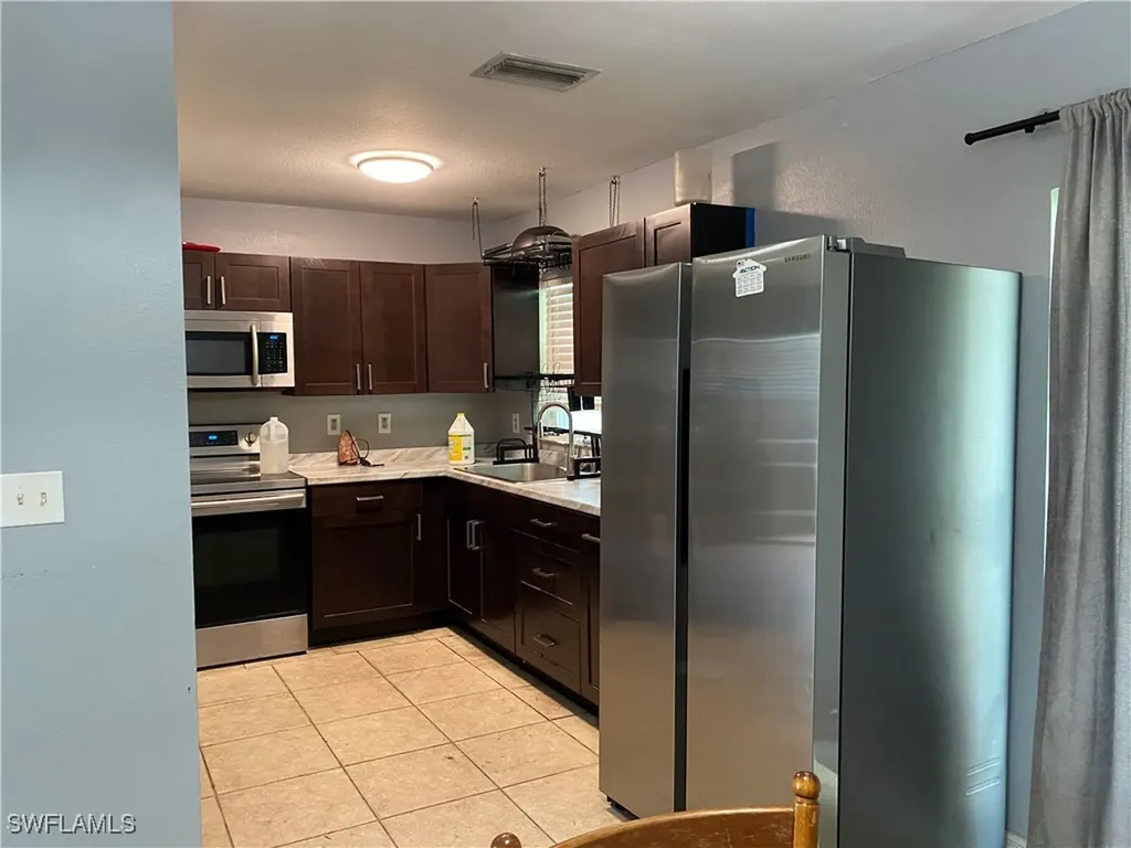 2609 Owen Avenue S Lehigh Acres FL 33973