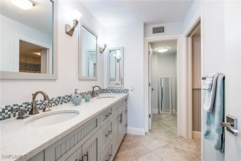 4041 Gulf Shore Boulevard N Naples FL 34103