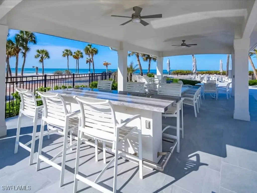 4041 Gulf Shore Boulevard N Naples FL 34103