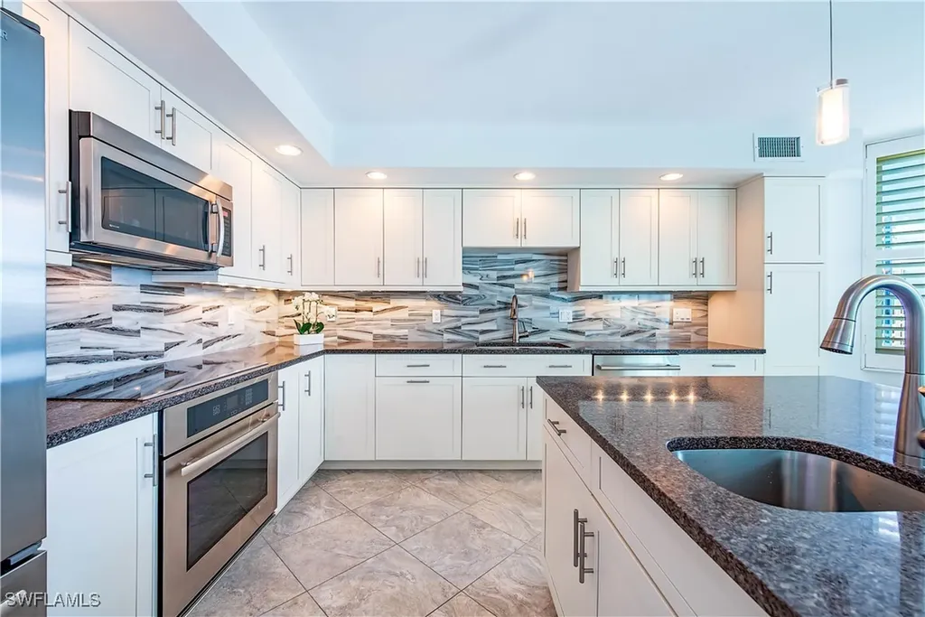 4041 Gulf Shore Boulevard N Naples FL 34103