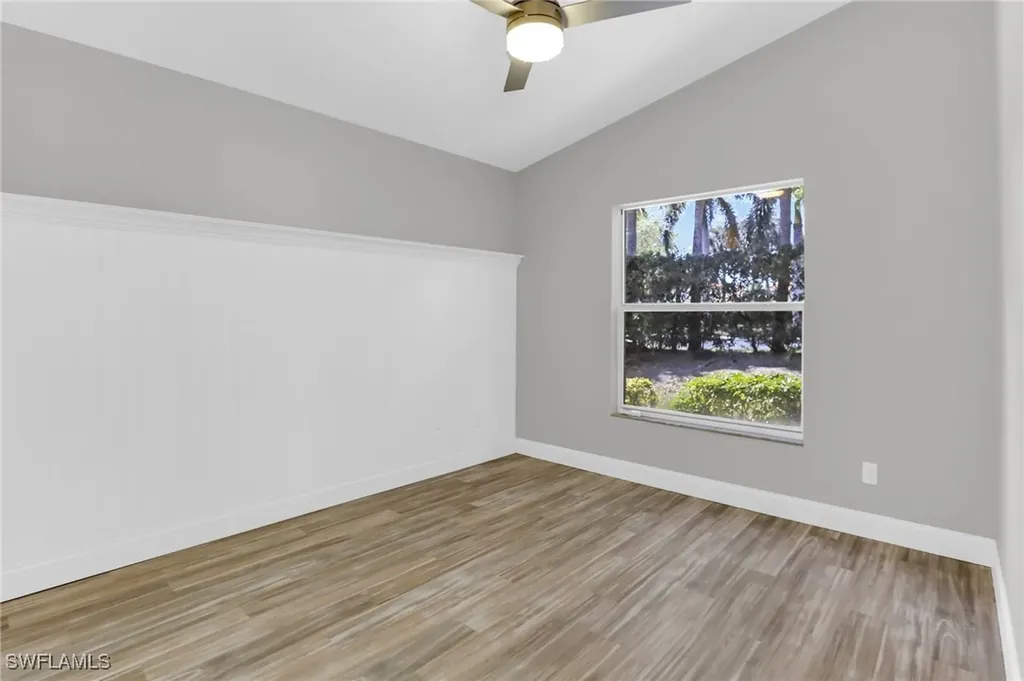 1660 Royal Circle Naples FL 34112