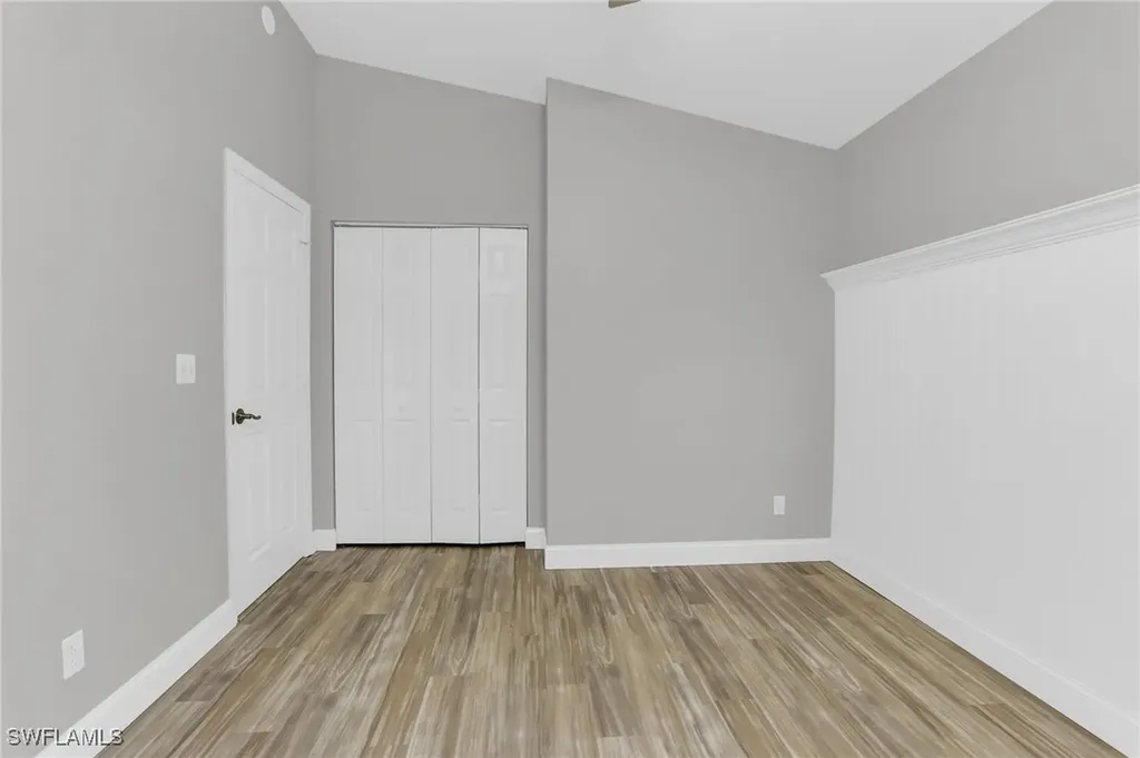 1660 Royal Circle Naples FL 34112