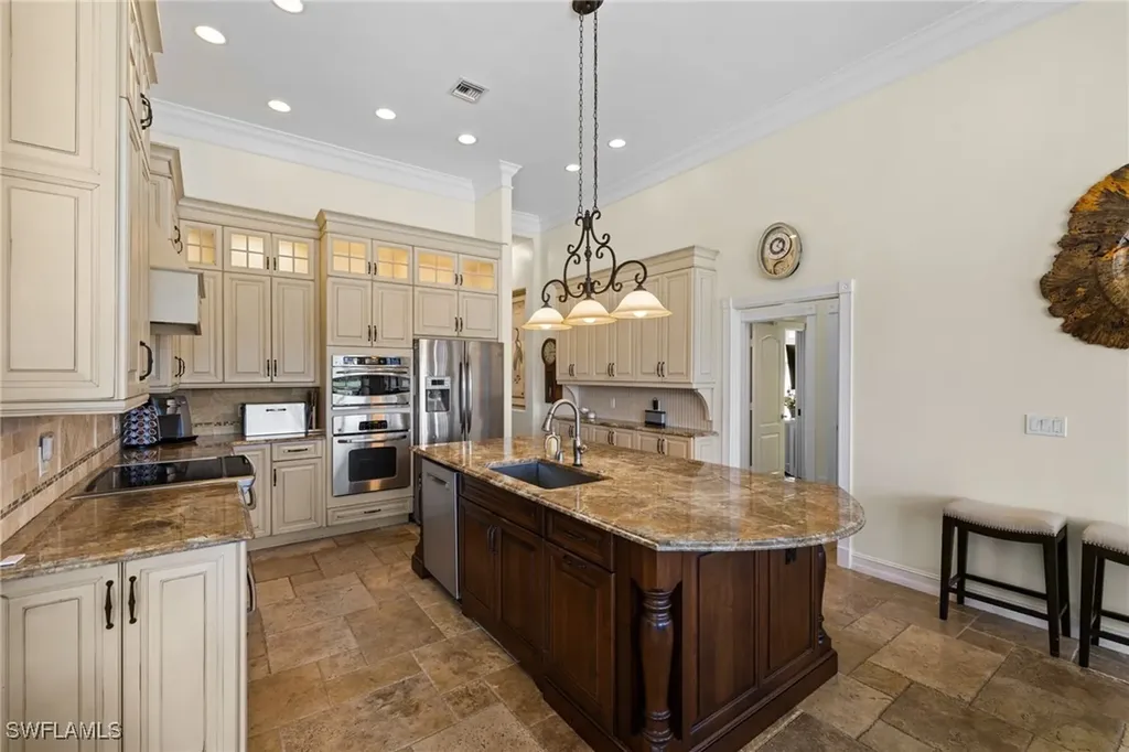 4677 Lighthouse Lane Naples FL 34112