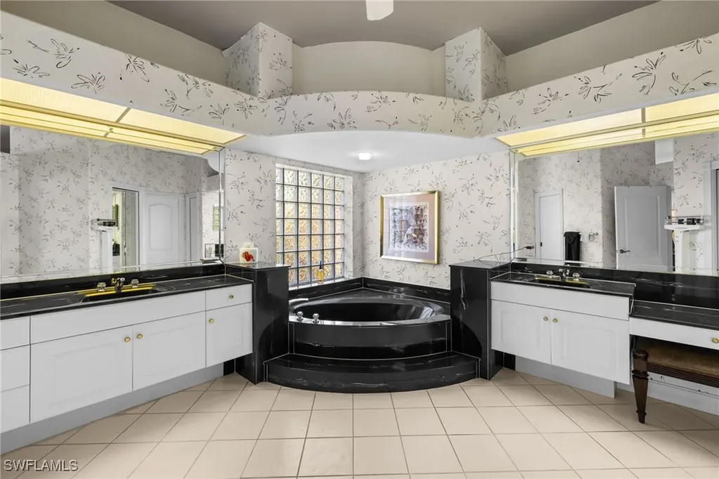 4677 Lighthouse Lane Naples FL 34112