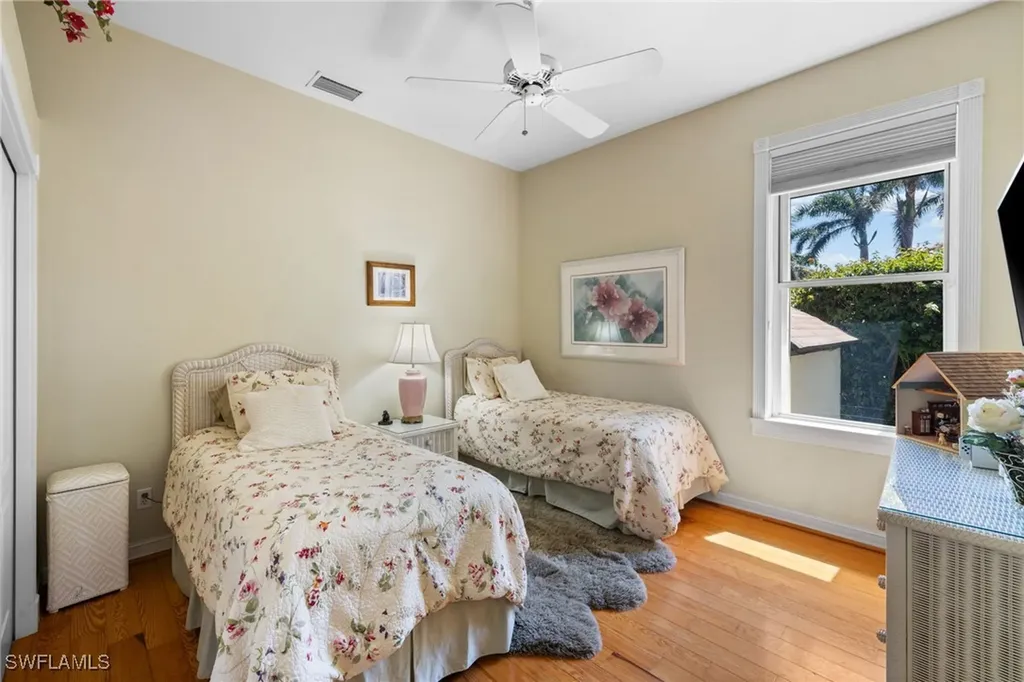 4677 Lighthouse Lane Naples FL 34112