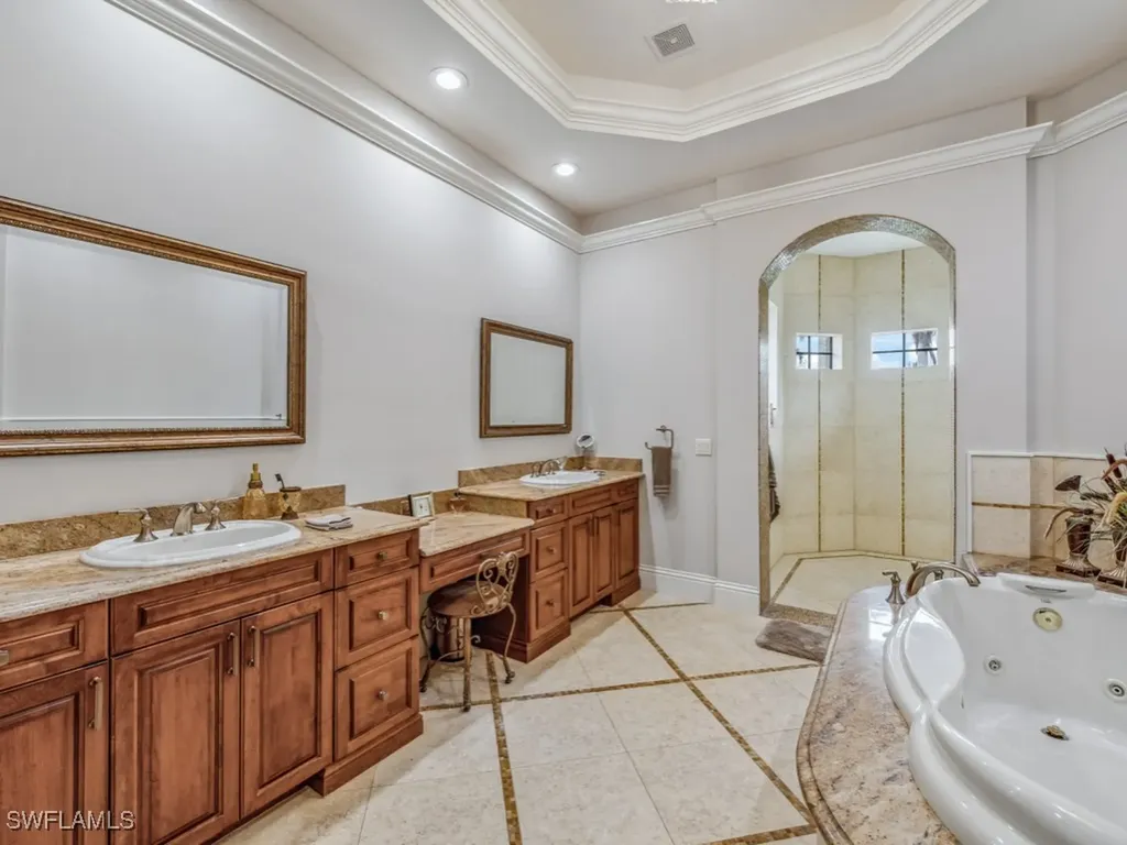 16509 Cellini Lane Naples FL 34110