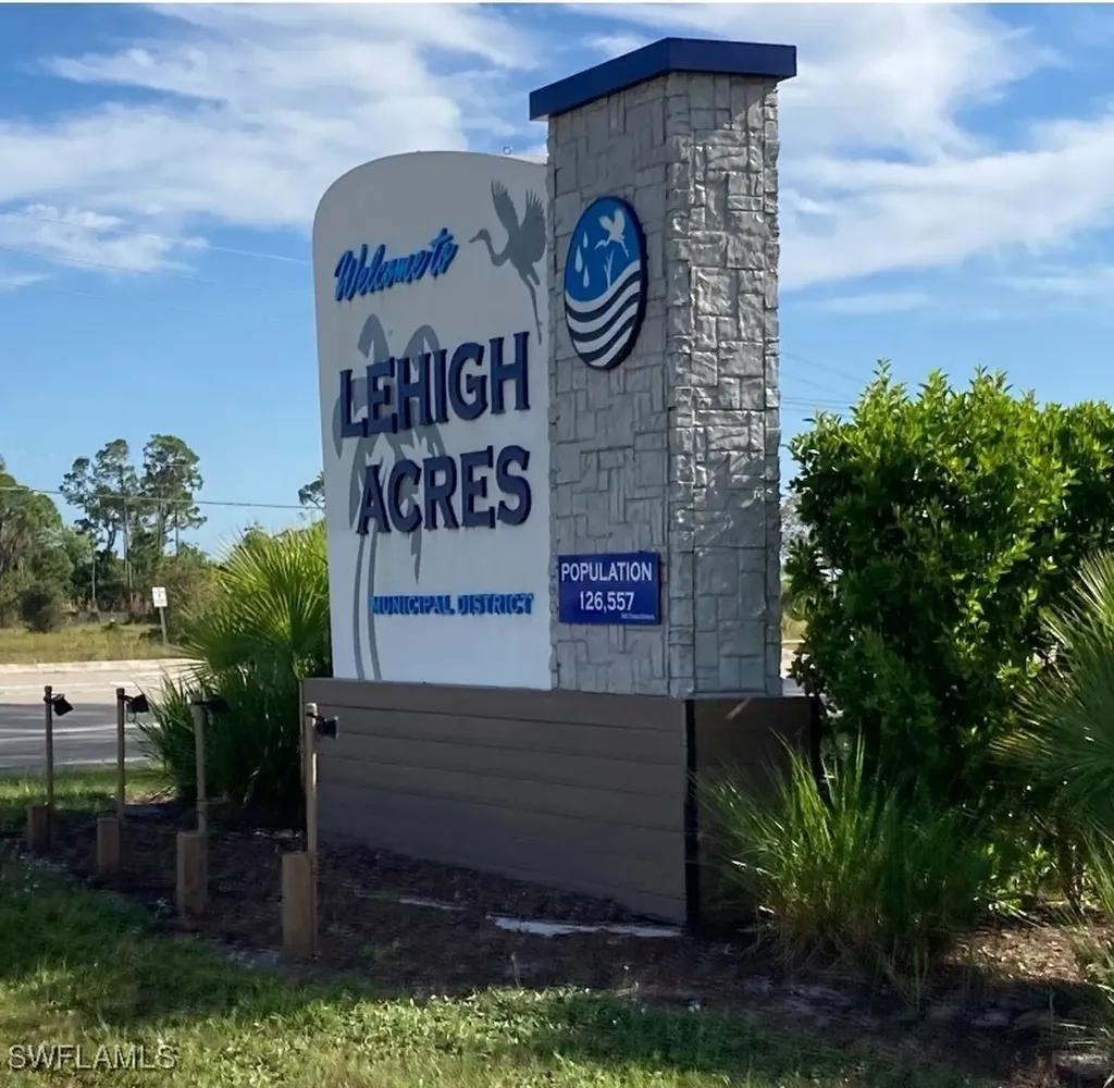 917 Nimitz Boulevard Lehigh Acres FL 33974