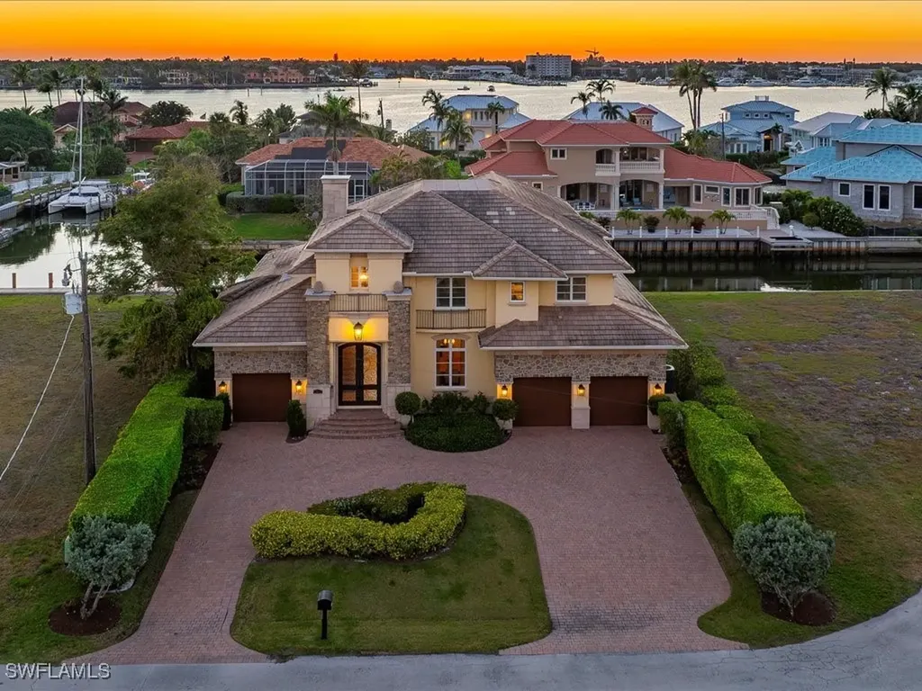 1550 Mullet Lane Naples FL 34102
