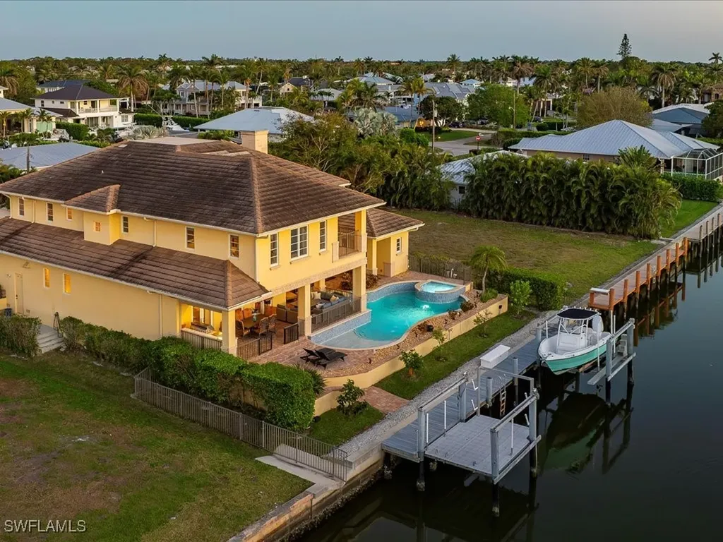 1550 Mullet Lane Naples FL 34102