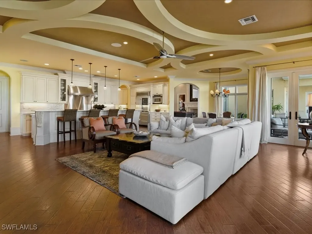 1550 Mullet Lane Naples FL 34102