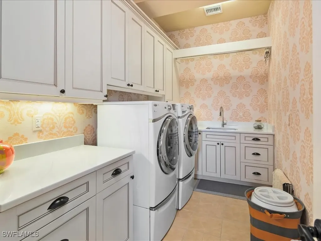 1550 Mullet Lane Naples FL 34102