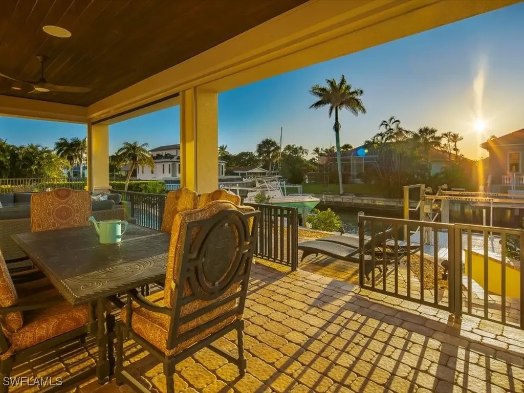 1550 Mullet Lane Naples FL 34102