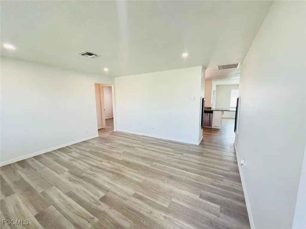 1210 SE 16th Street Cape Coral FL 33990